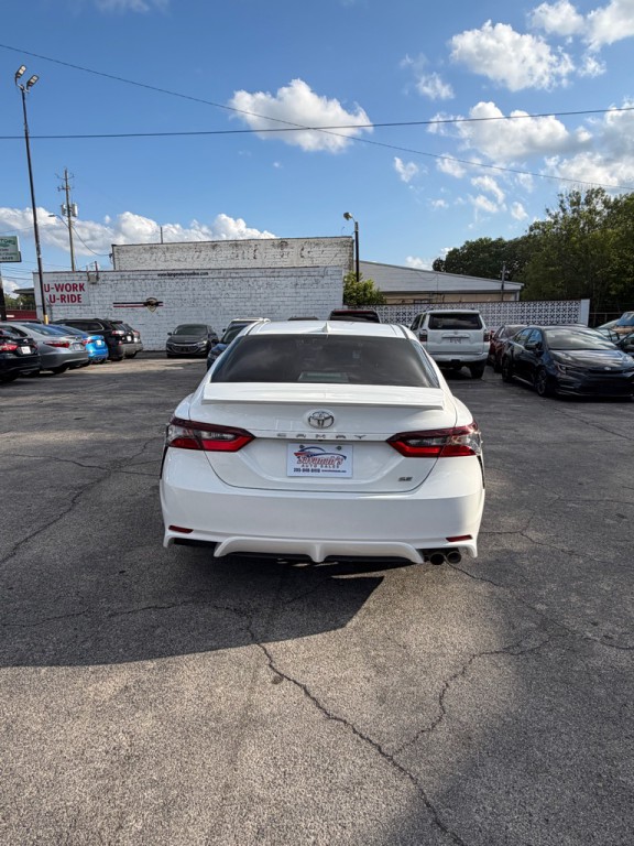 2021 Toyota Camry Image 4