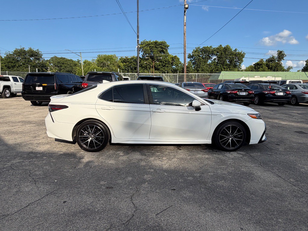 2021 Toyota Camry Image 6