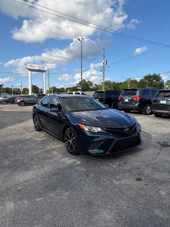 2019 Toyota Camry Image 7