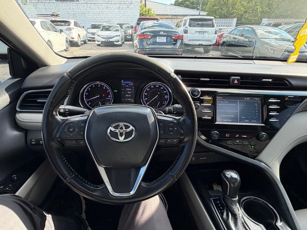 2019 Toyota Camry Image 10