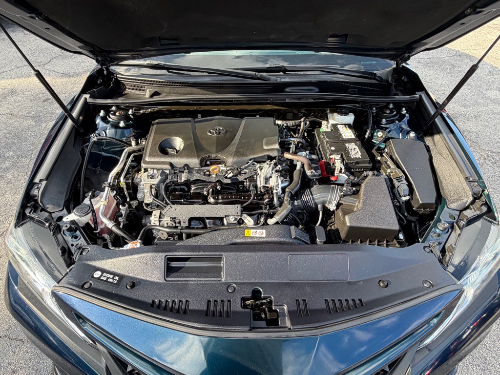 2019 Toyota Camry Image 21