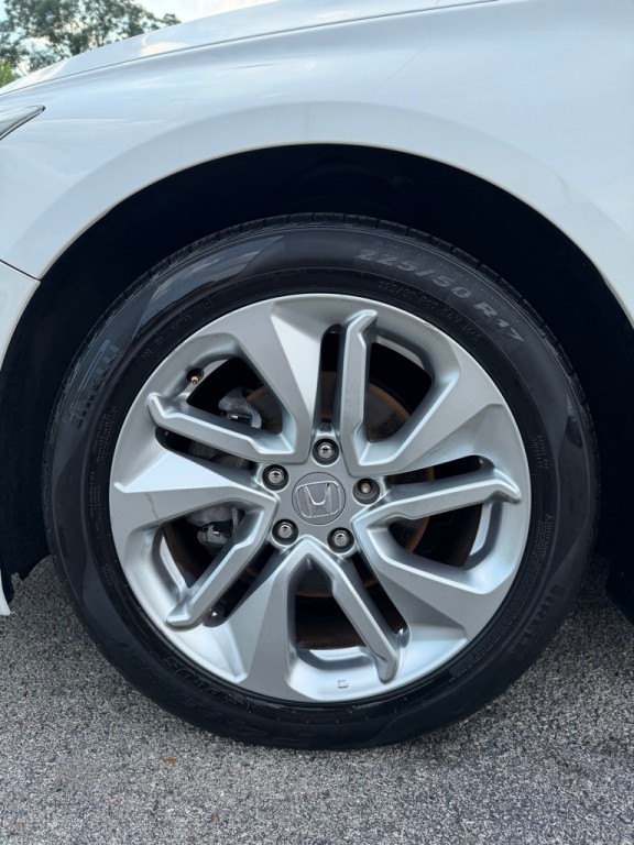 2018 Honda Accord Image 22