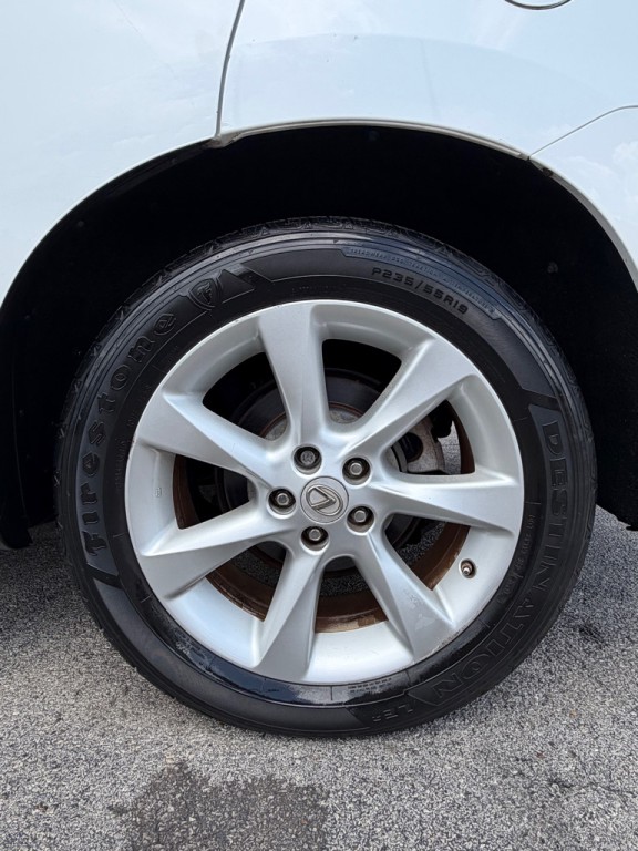 2010 Lexus RX Image 22