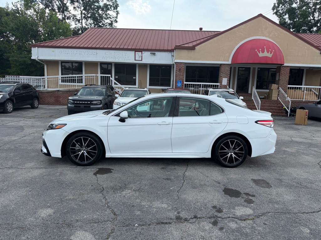 2024 Toyota Camry Image 2