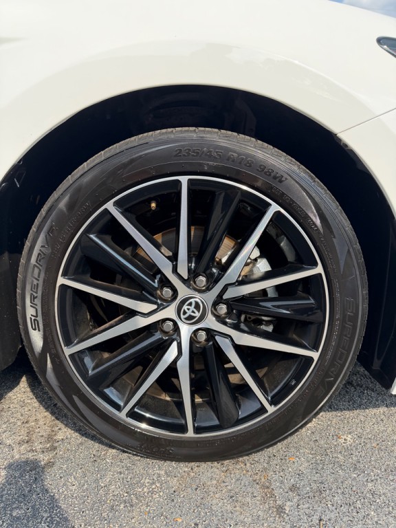 2024 Toyota Camry Image 20