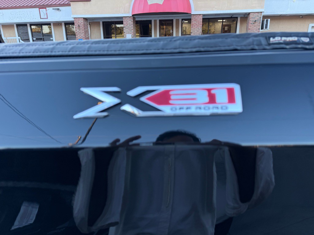 2019 GMC Sierra Image 9