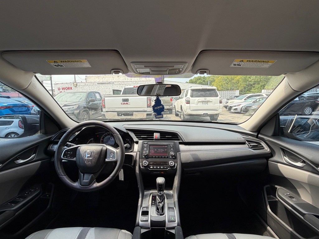 2018 Honda Civic Image 11