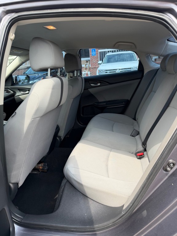 2018 Honda Civic Image 16