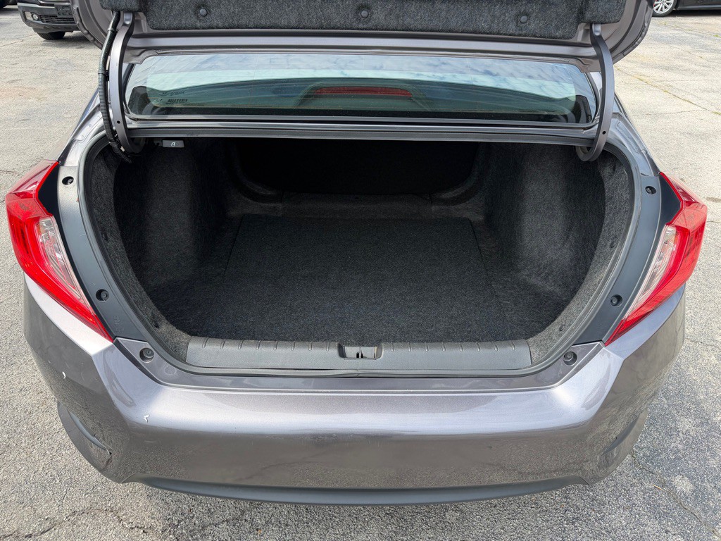2018 Honda Civic Image 22