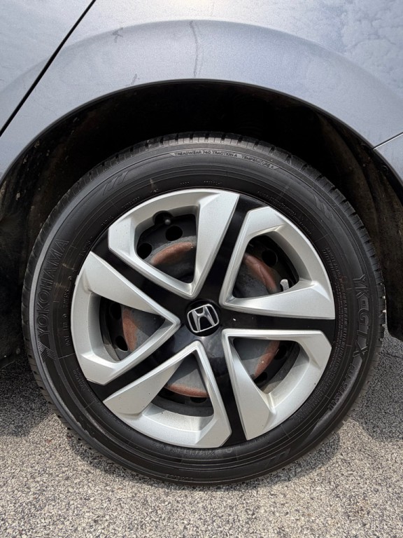 2018 Honda Civic Image 24