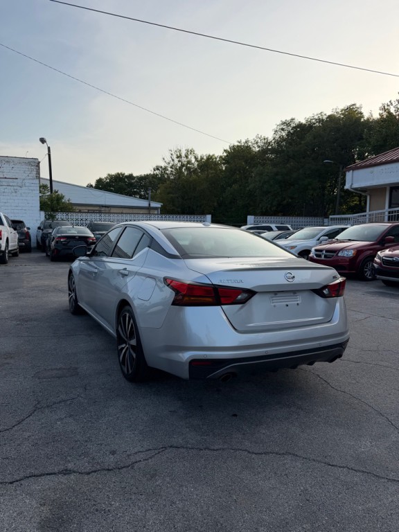 2020 Nissan Altima Image 3