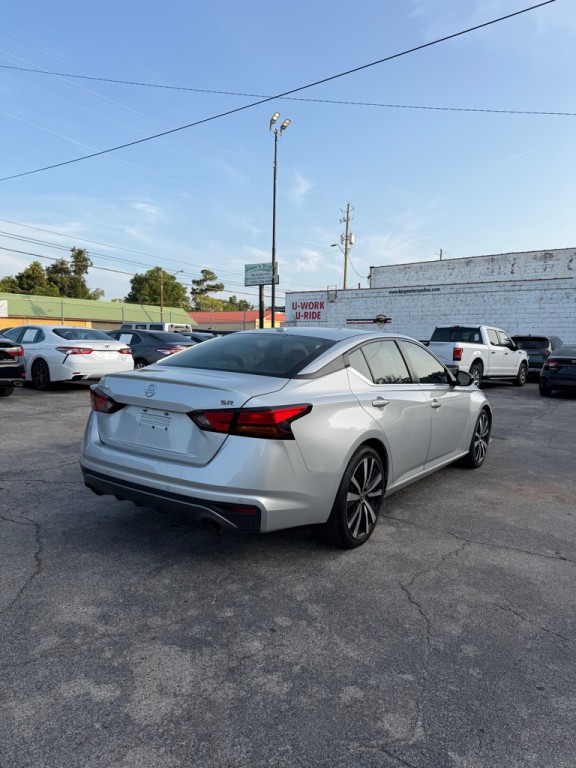 2020 Nissan Altima Image 5