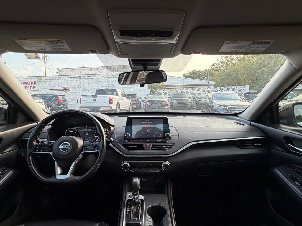 2020 Nissan Altima Image 12