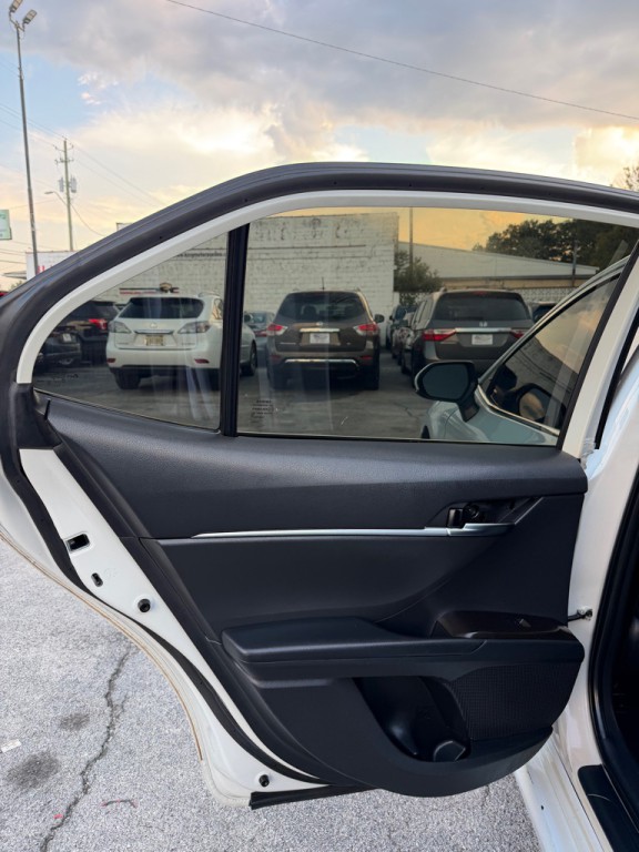 2023 Toyota Camry Image 15