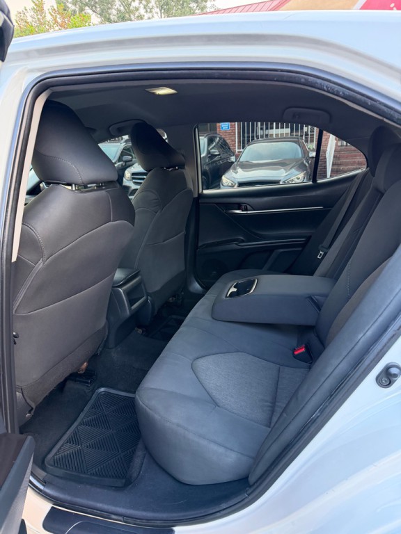 2023 Toyota Camry Image 16