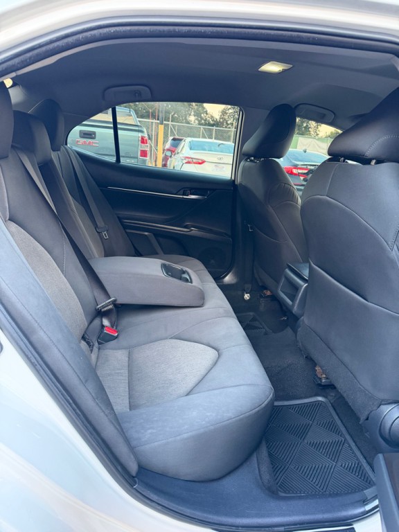 2023 Toyota Camry Image 18