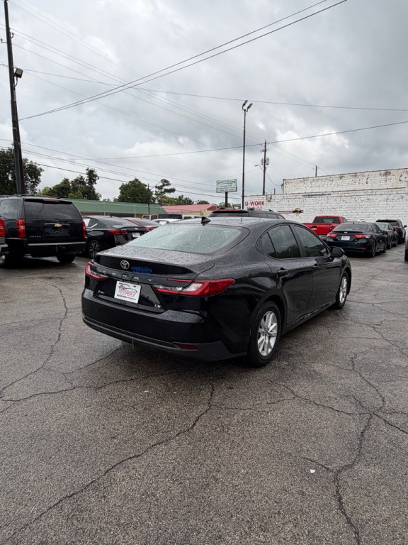 2025 Toyota Camry Image 5