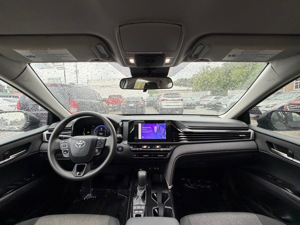 2025 Toyota Camry Image 11