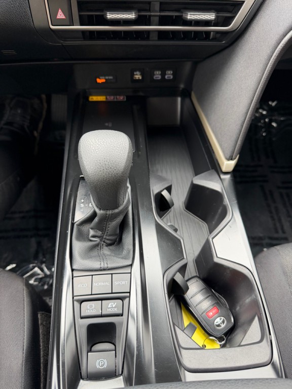 2025 Toyota Camry Image 12