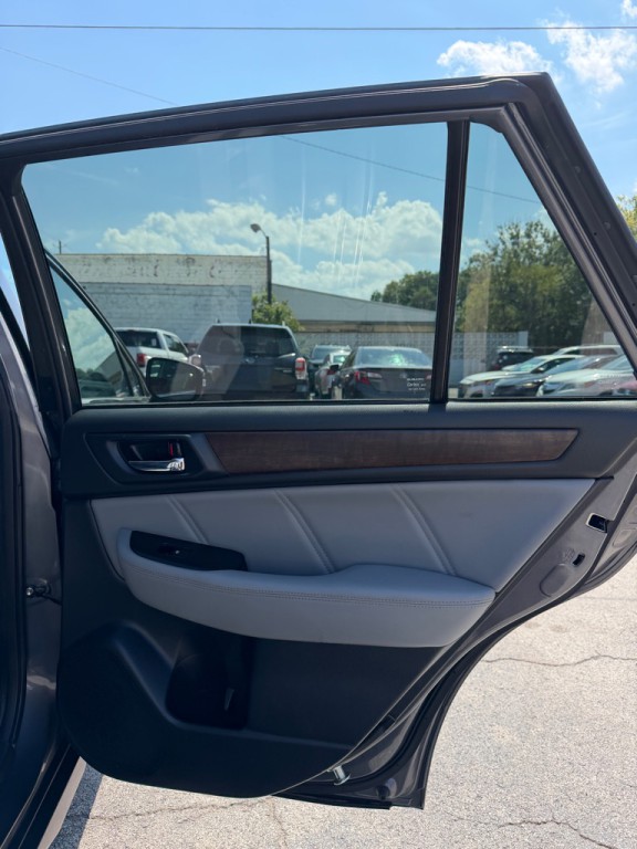 2019 Subaru Outback Image 19