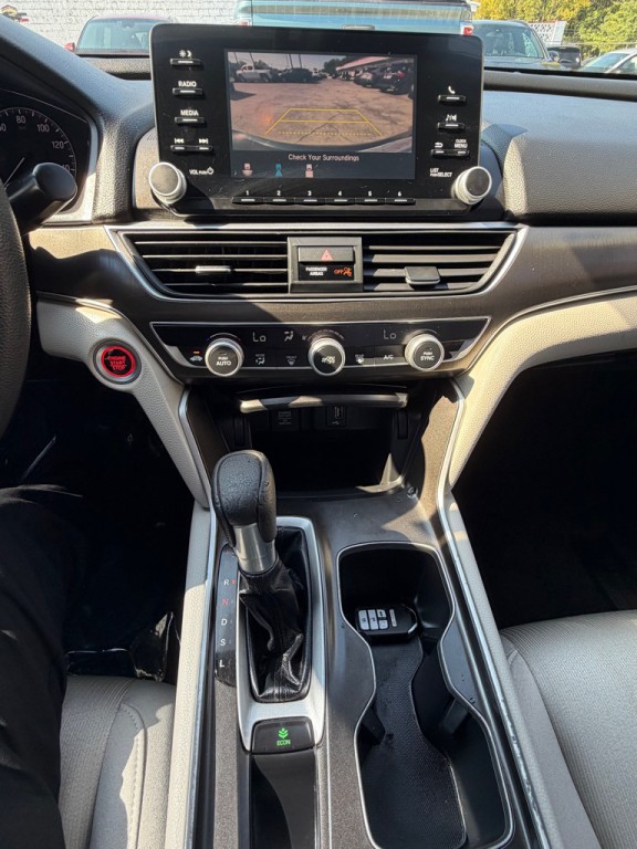 2018 Honda Accord Image 11