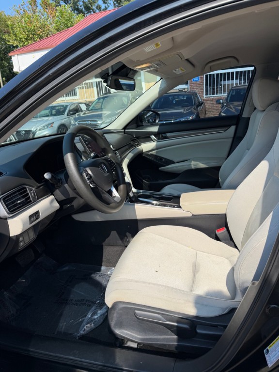2018 Honda Accord Image 14