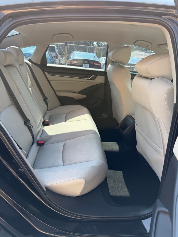 2018 Honda Accord Image 18