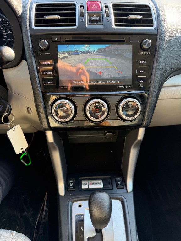 2018 Subaru Forester Image 12