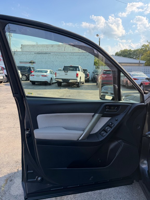 2018 Subaru Forester Image 14