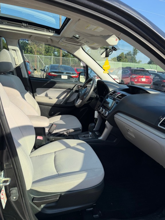 2018 Subaru Forester Image 21