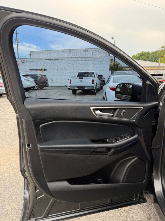 2018 Ford Edge Image 15