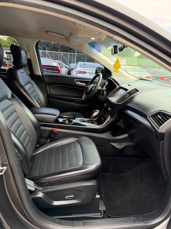 2018 Ford Edge Image 23