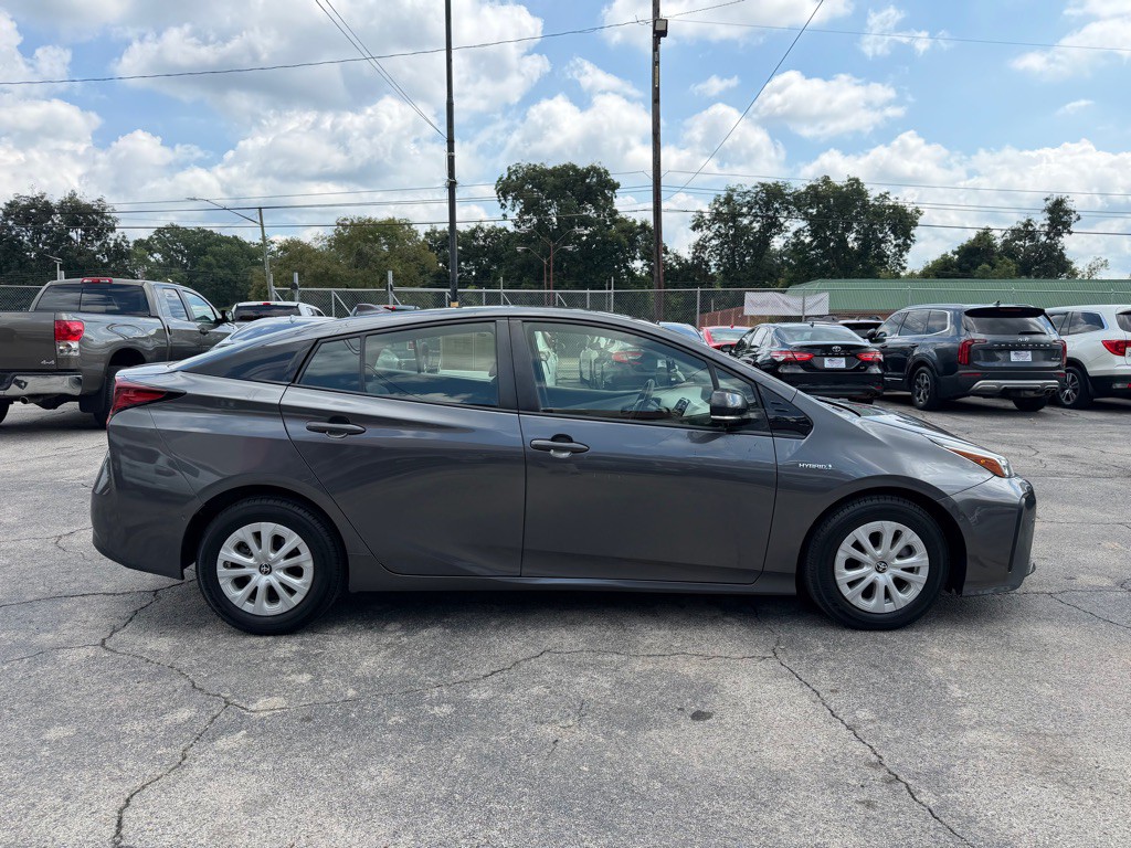 2019 Toyota Prius Image 6