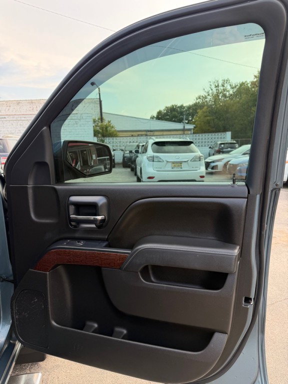2014 GMC Sierra Image 17