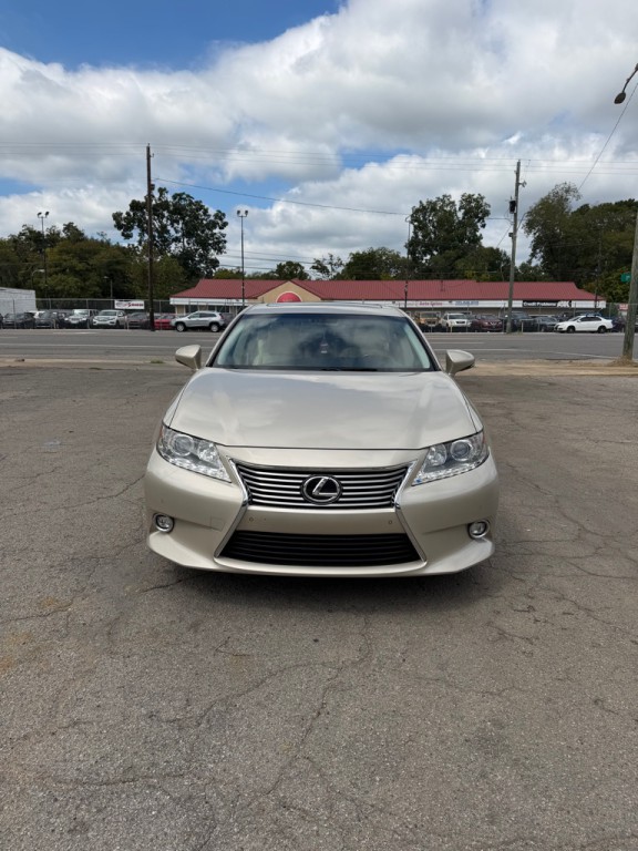 2015 Lexus ES Image 8