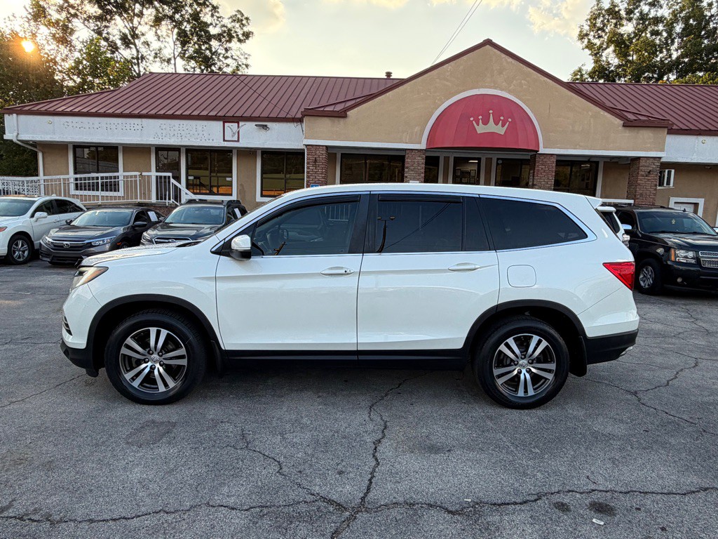 2017 Honda Pilot Image 2