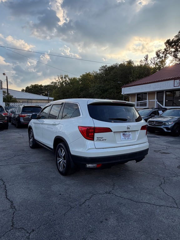 2017 Honda Pilot Image 3