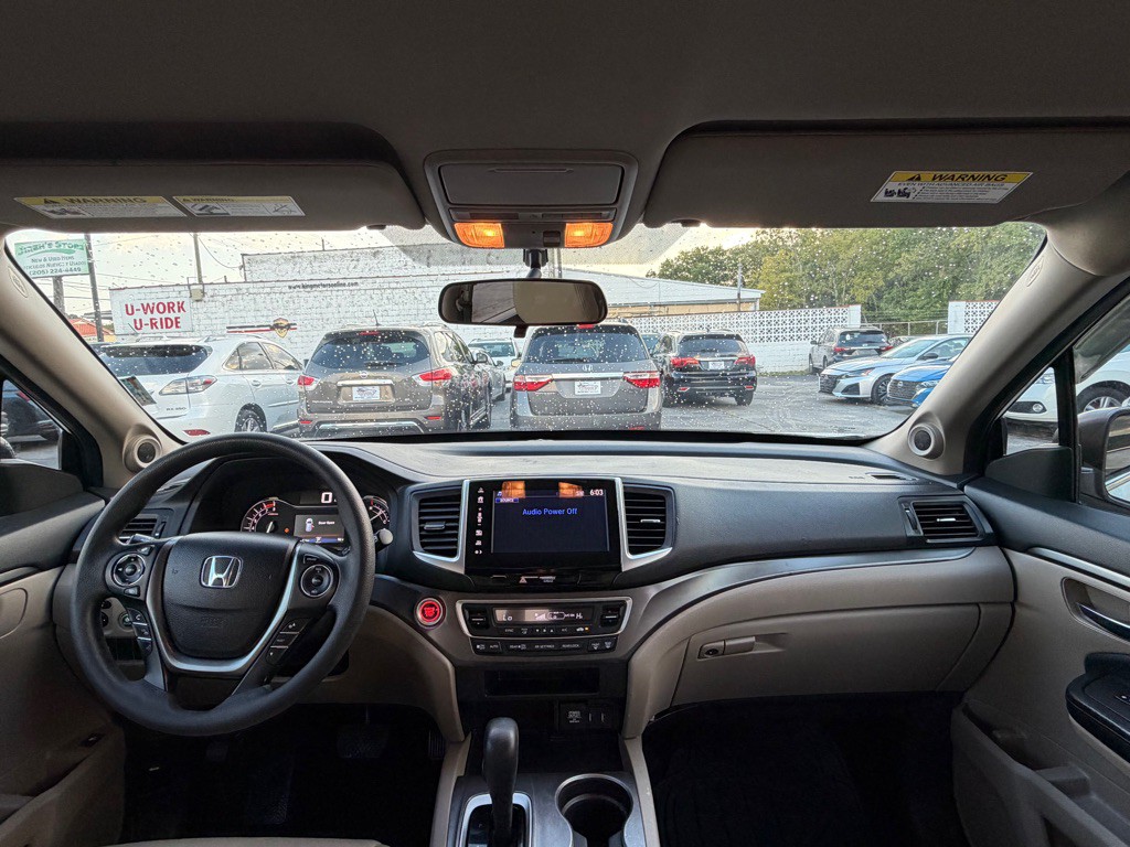 2017 Honda Pilot Image 14