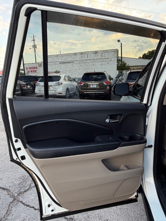 2017 Honda Pilot Image 17