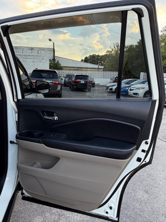2017 Honda Pilot Image 19