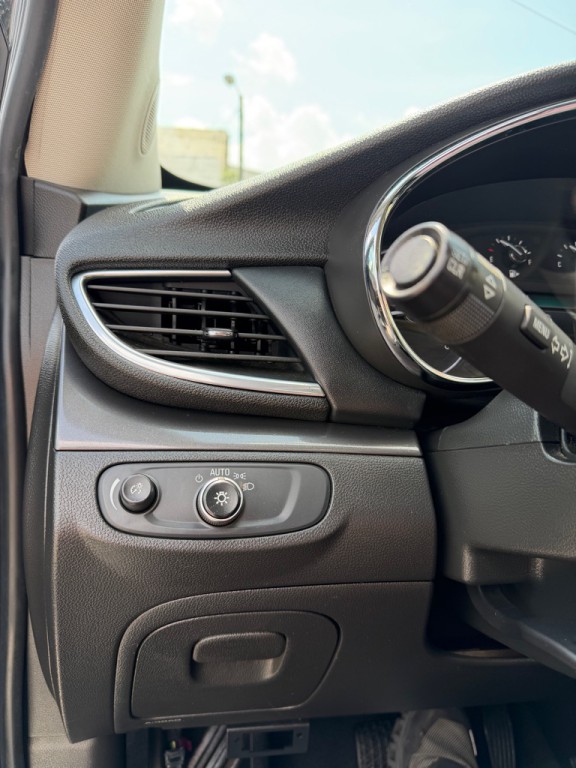 2018 Buick Enclave Image 12