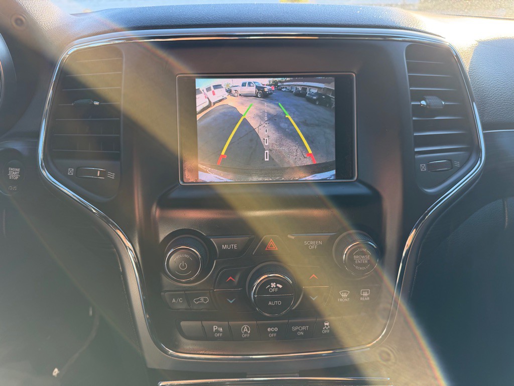 2021 Jeep Grand Cherokee Image 11
