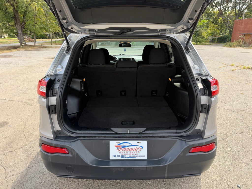 2017 Jeep Cherokee Image 23