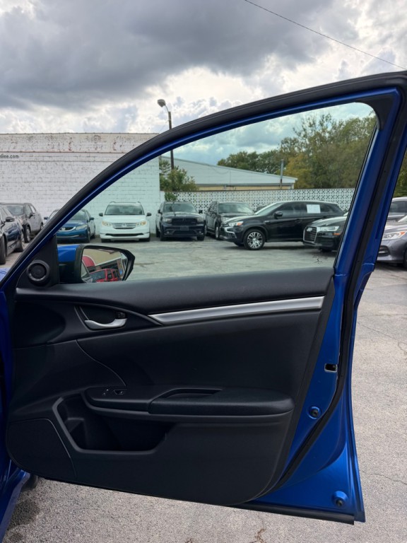 2019 Honda Civic Image 19