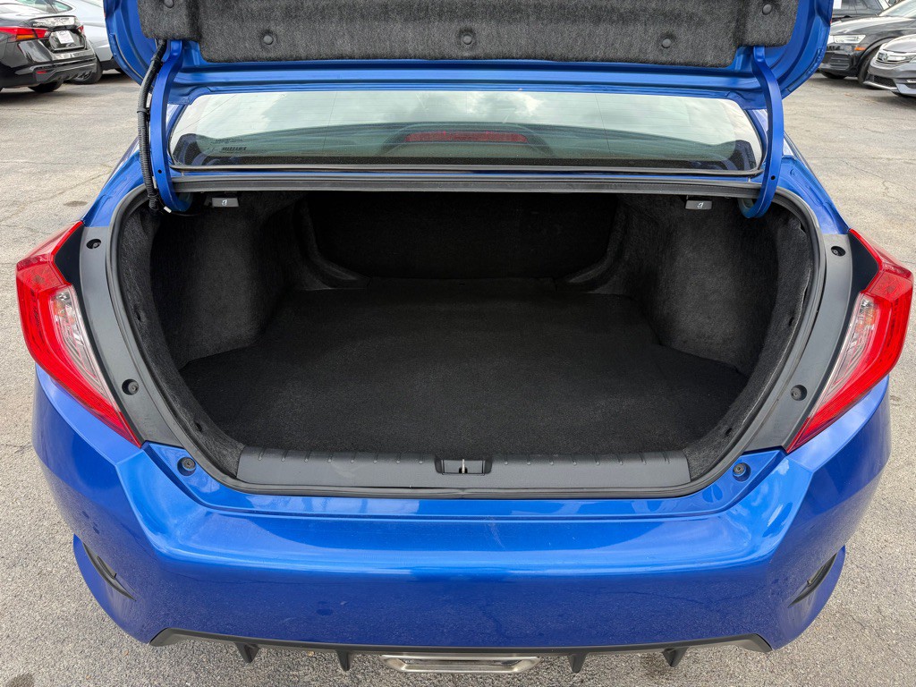 2019 Honda Civic Image 21