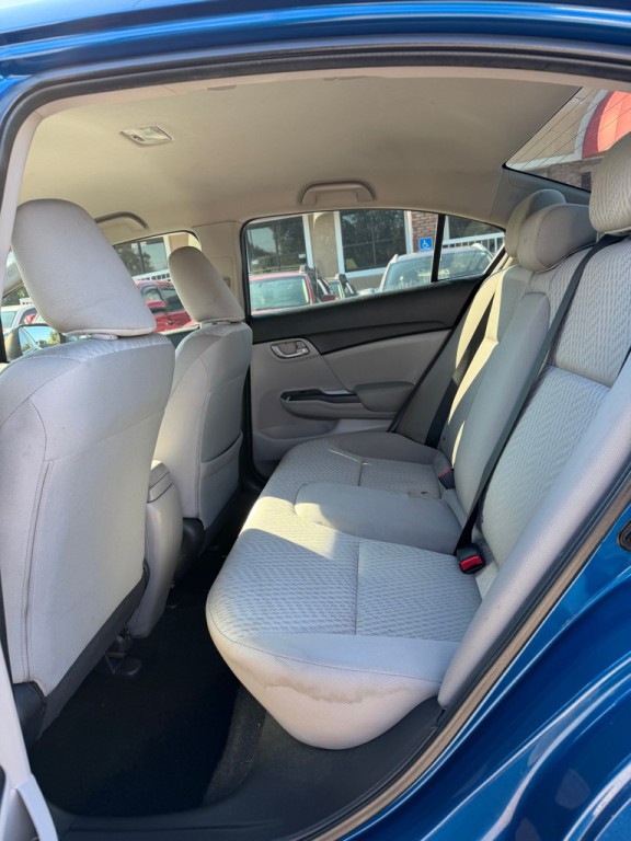2015 Honda Civic Image 17