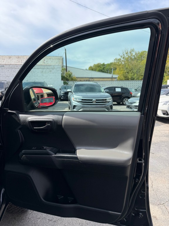 2022 Toyota Tacoma Image 21
