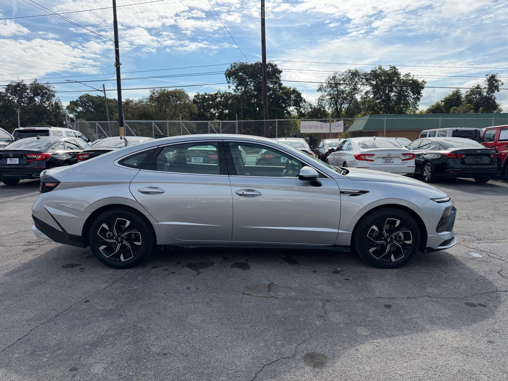 2025 Hyundai Sonata Image 6