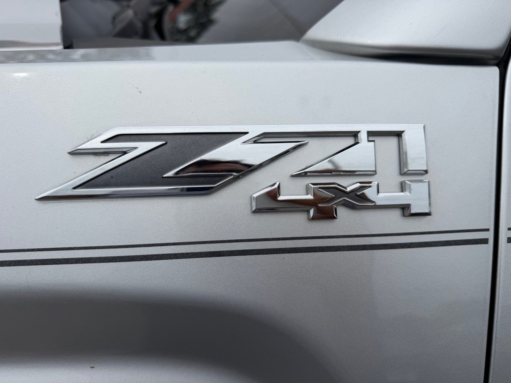2018 GMC Sierra Image 9
