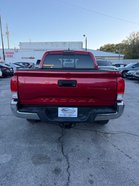 2016 Toyota Tacoma Image 4